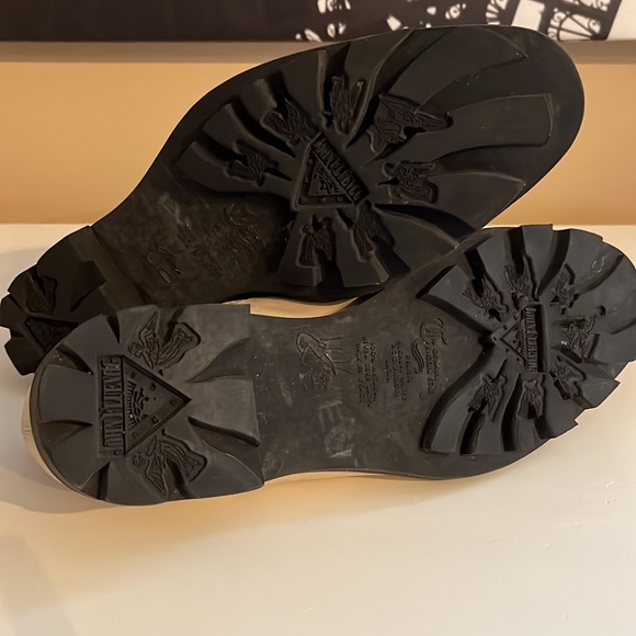 John Fluevog shoes - Picture 6 of 9